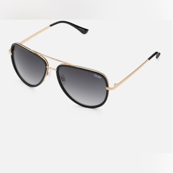 Quay Australia All In Black Frame / Smoke‎ Polarized Lens aviator sunglasses new